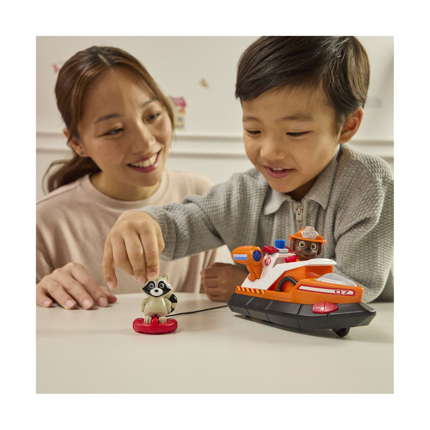 Paw Patrol: Fire Rescue - Zuma Rescue Fire Boat Vehicle (20151506) - Fun Planet