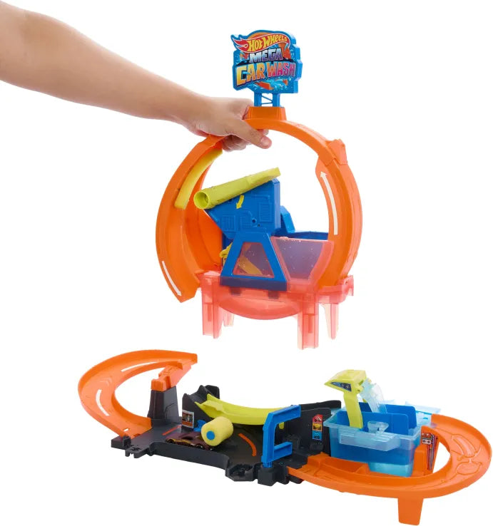 Hot Wheels Monster Trucks Color Shifters Color Lightning Playset with Crocodile (HGV14)