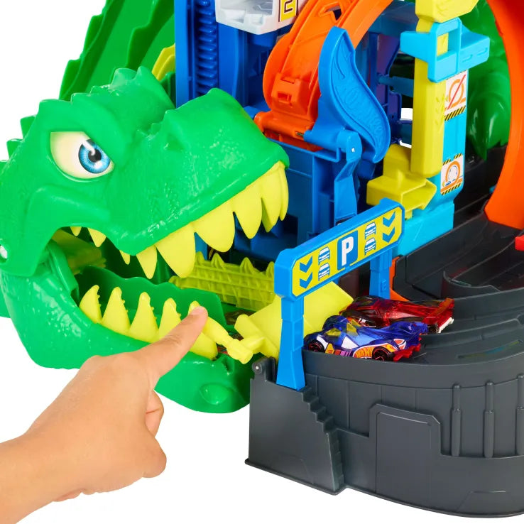 Hot Wheels Monster Trucks Color Shifters Color Lightning Playset with Crocodile (HGV14)
