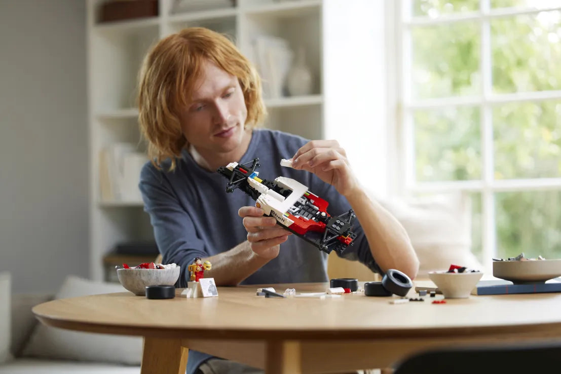 LEGO Icons McLaren MP4/4 & Ayrton Senna (10330) - Fun Planet