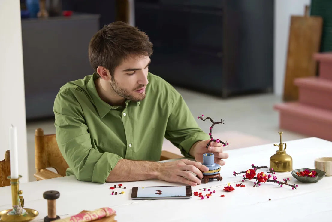 LEGO Icons Botanical Plum Blossom (10369) - Fun Planet