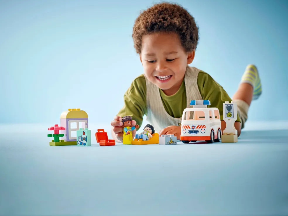LEGO Duplo Ambulance & Driver (10447)