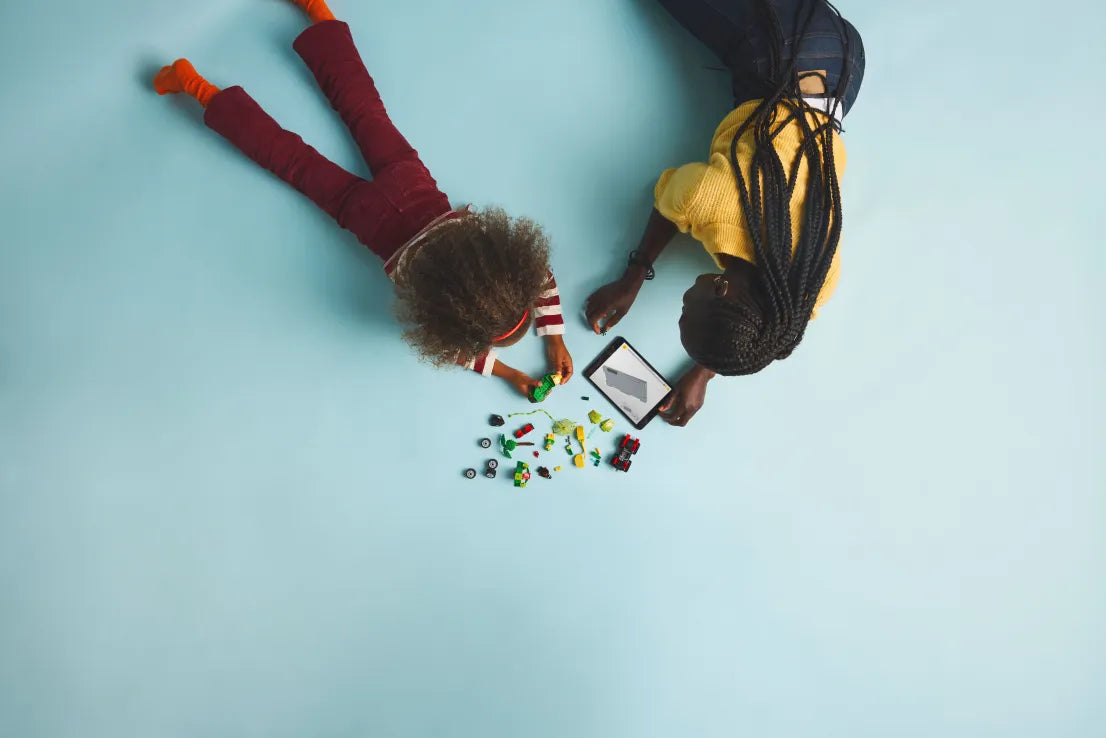 LEGO Marvel Spin And Electro Dinosaur Vehicle Chase (11198) - Fun Planet