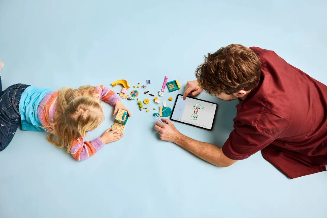 LEGO Bluey Playground Fun With Bluey & Chloe (11201)