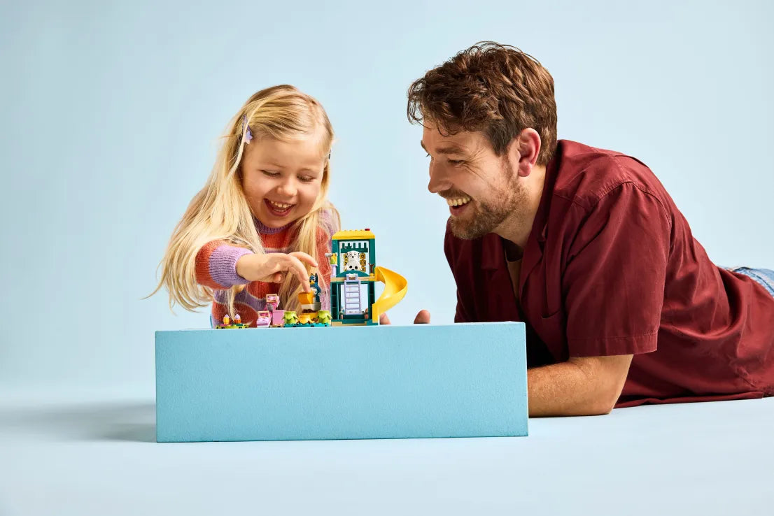 LEGO Bluey Playground Fun With Bluey & Chloe (11201)