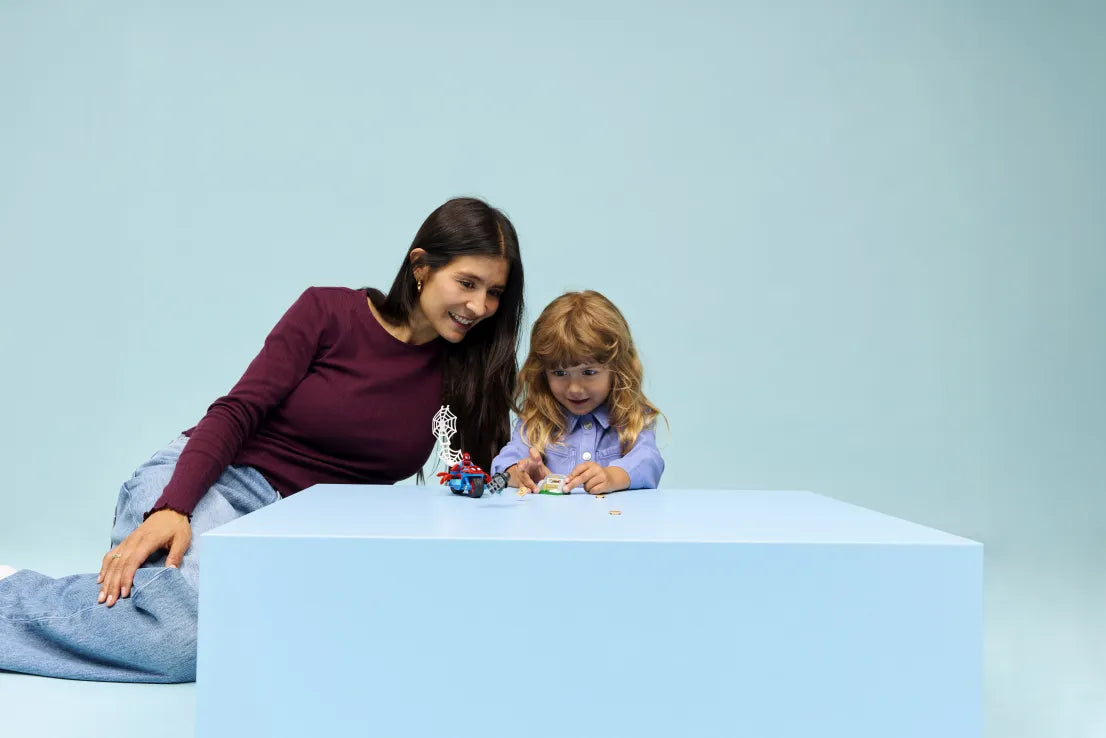 LEGO Marvel Spidey On His Motorcycle vs. Rhino (11206)