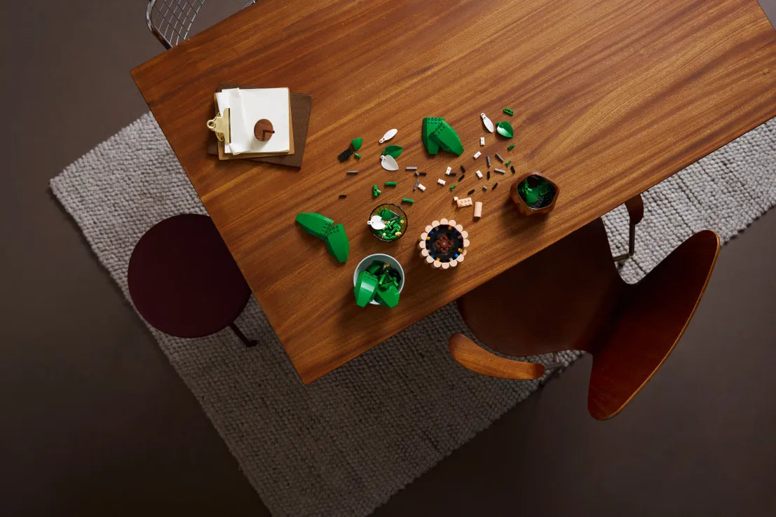 LEGO Botanical Peace Lily (11504)