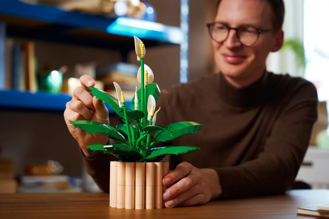 LEGO Botanical Peace Lily (11504)