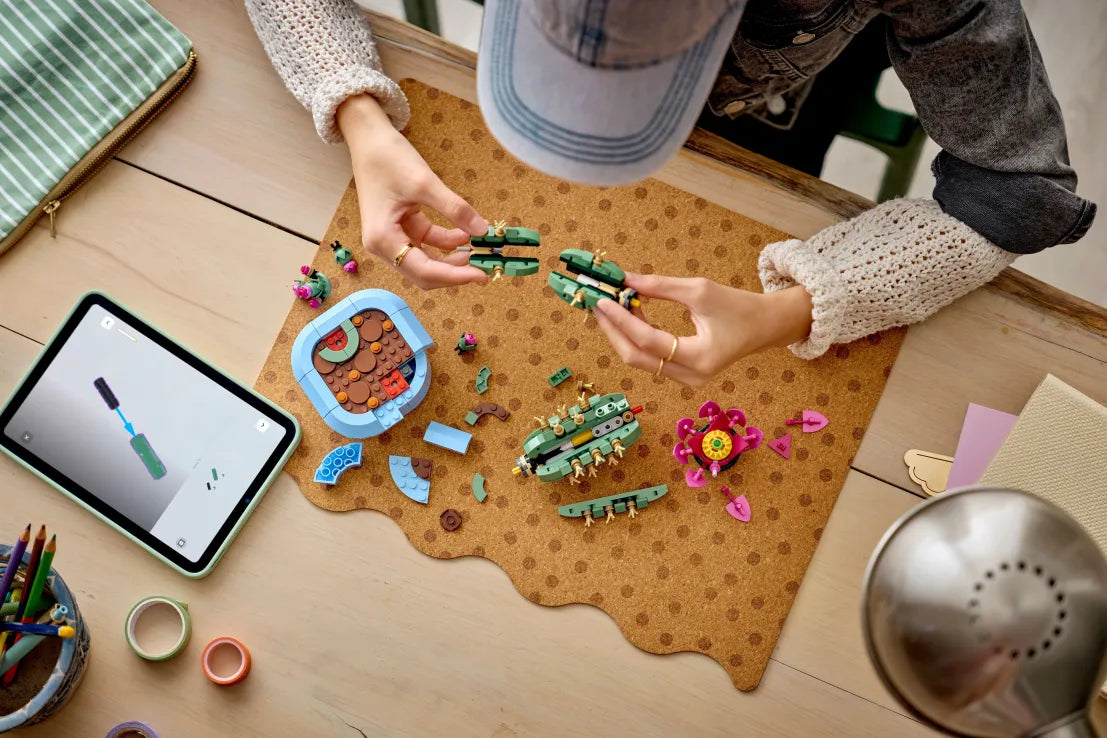 LEGO Botanical Flowering Cactus (11509)