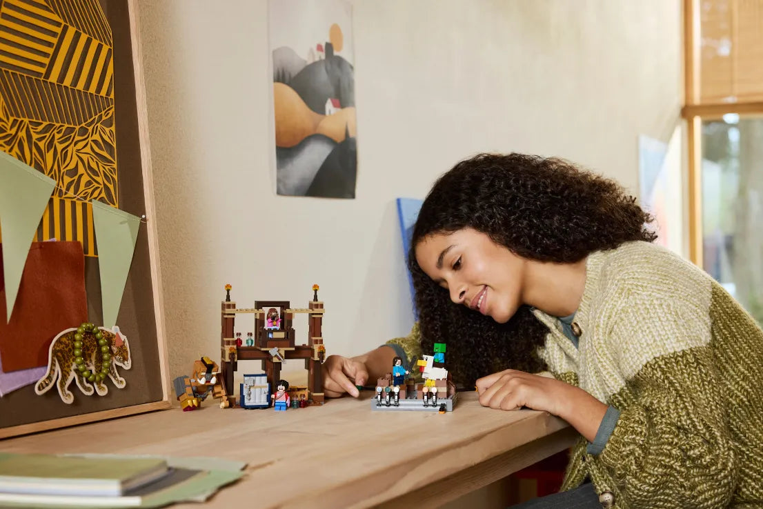 LEGO Minecraft Woodland Mansion Fighting Ring (21272) - Fun Planet