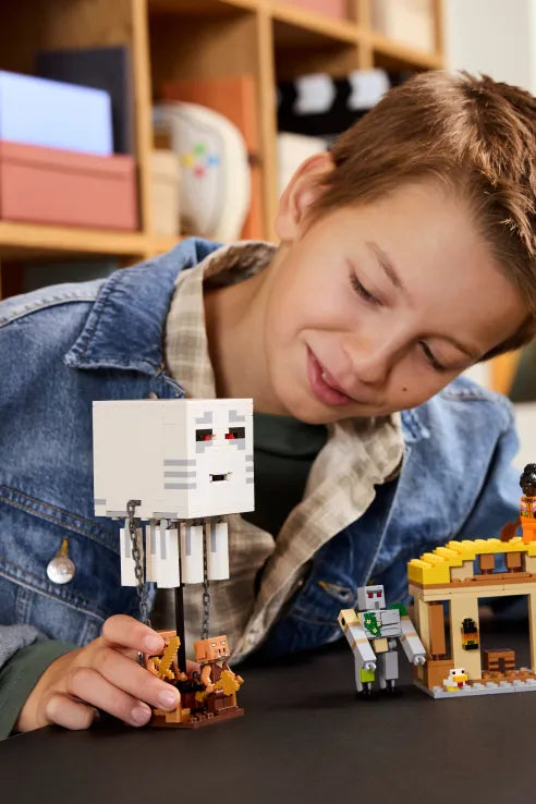 LEGO Minecraft The Ghast Balloon Village Attack (21273) - Fun Planet