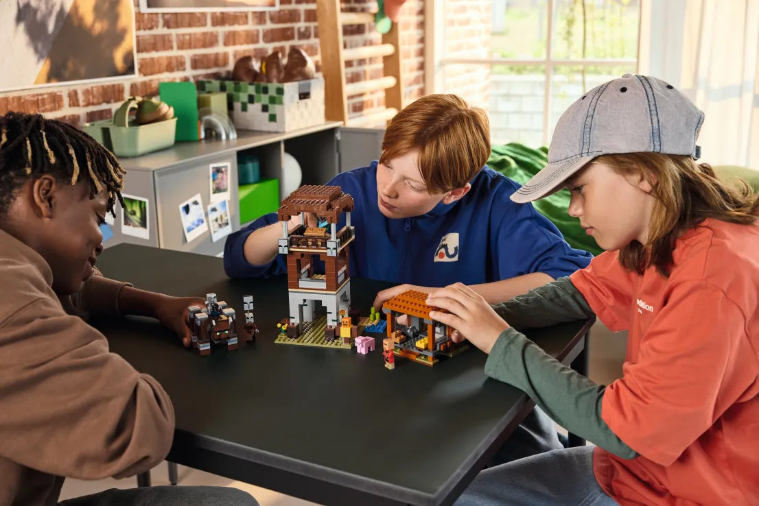 LEGO Minecraft The Pillager Outpost & Ravager (21278) - Fun Planet