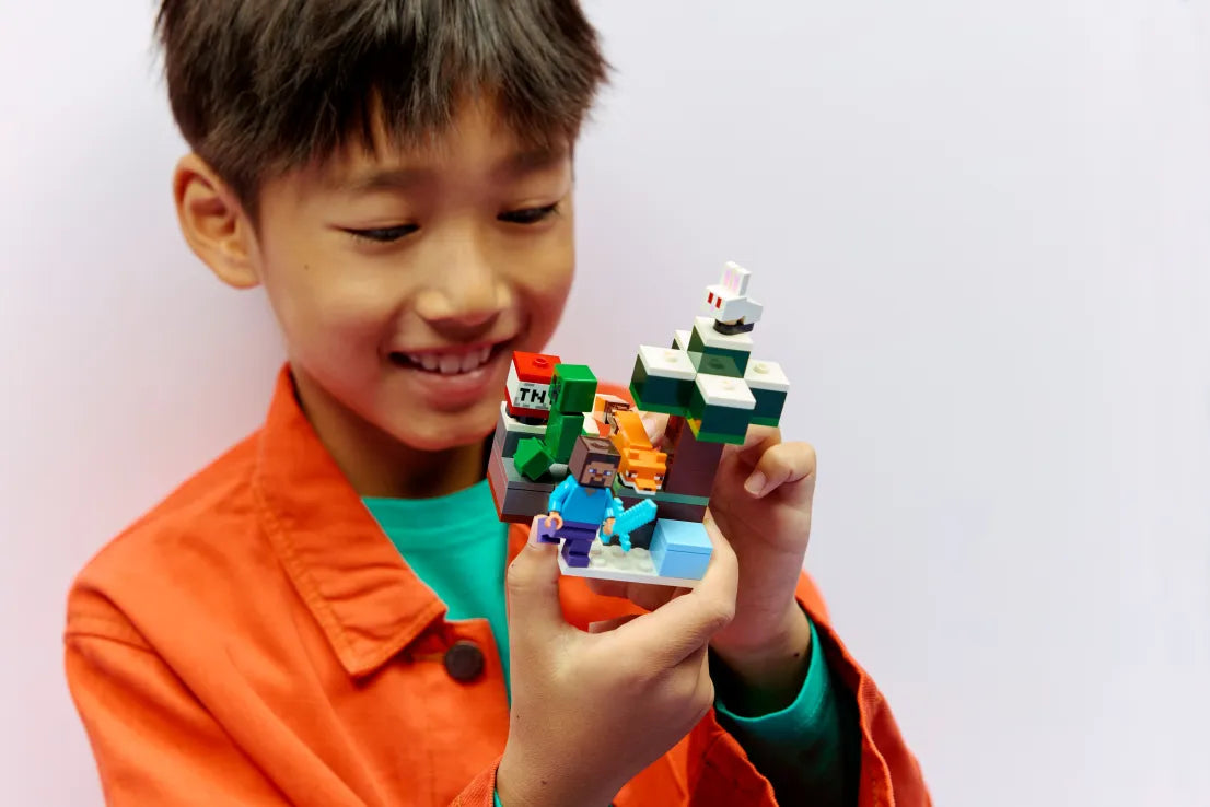 LEGO Minecraft Steve's Taiga Adventure (21583)