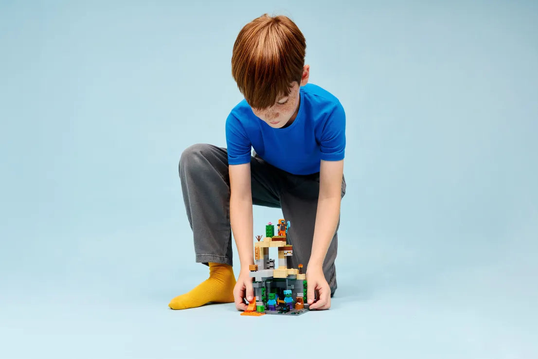 LEGO Minecraft Zombie Dungeon (21587)