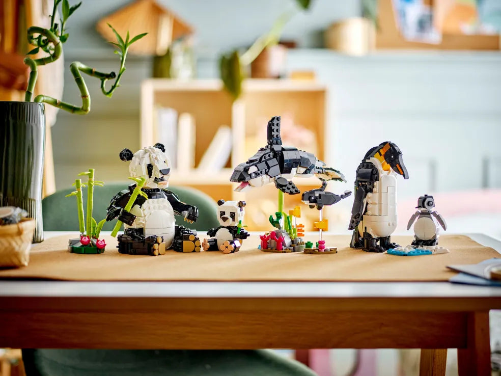 LEGO Creator 3in1 Wild Animals: Panda Family (31165) - Fun Planet