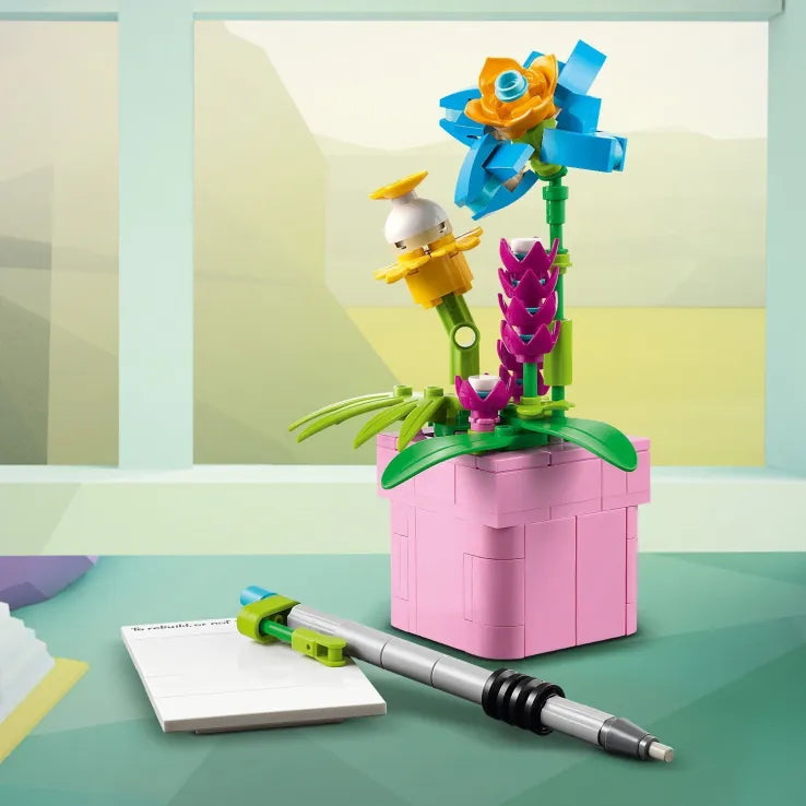 LEGO Creator 3in1 Typewriter With Flowers (31169) - Fun Planet