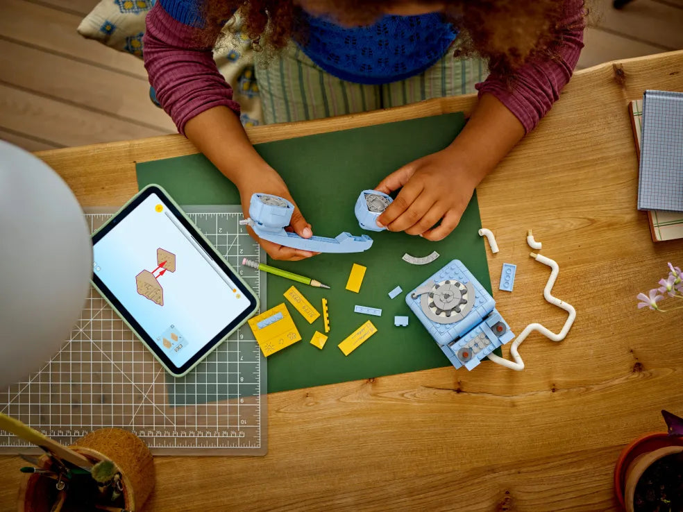 LEGO Creator 3in1 Retro Telephone (31174)