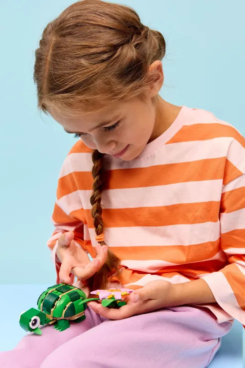 LEGO Creator 3in1 Turtle With A Water Lily Flower (31377)