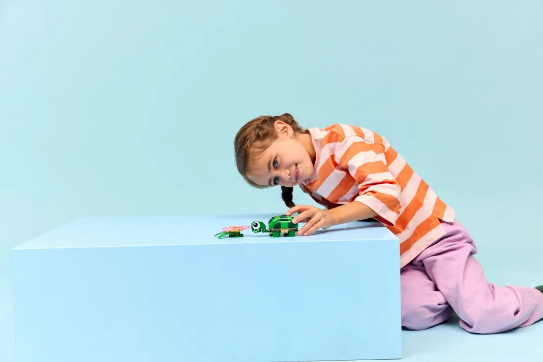 LEGO Creator 3in1 Turtle With A Water Lily Flower (31377)