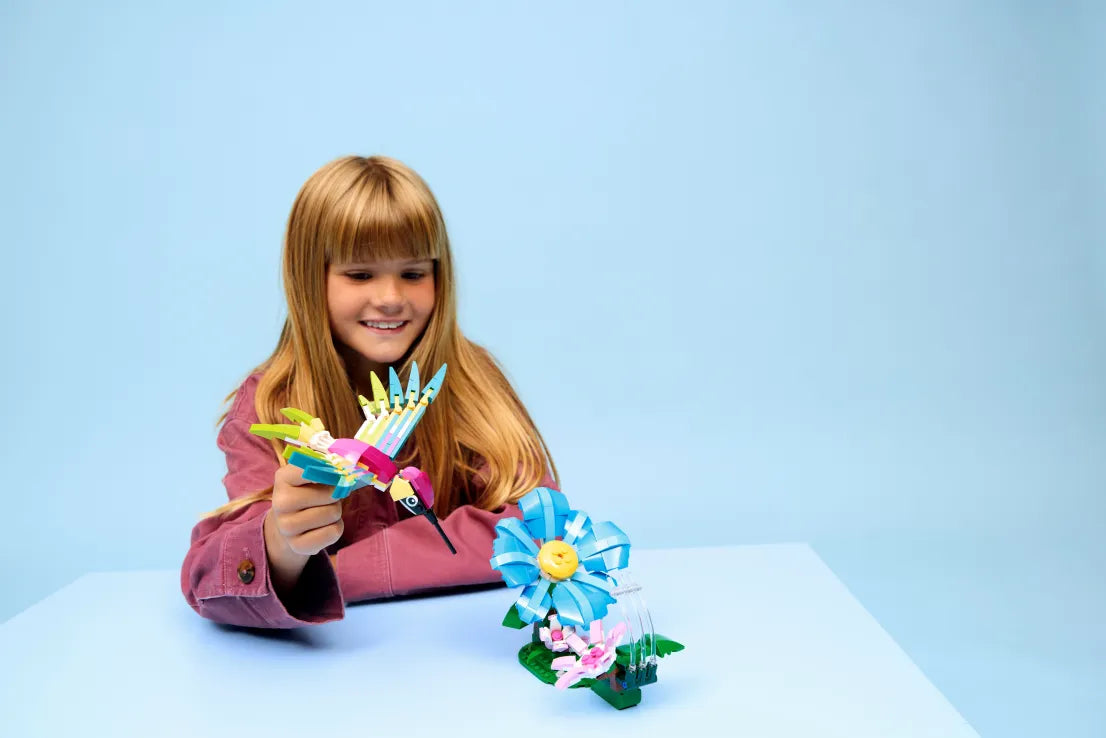 LEGO Creator 3in1 Wild Animals Colorful Hummingbird (31384)