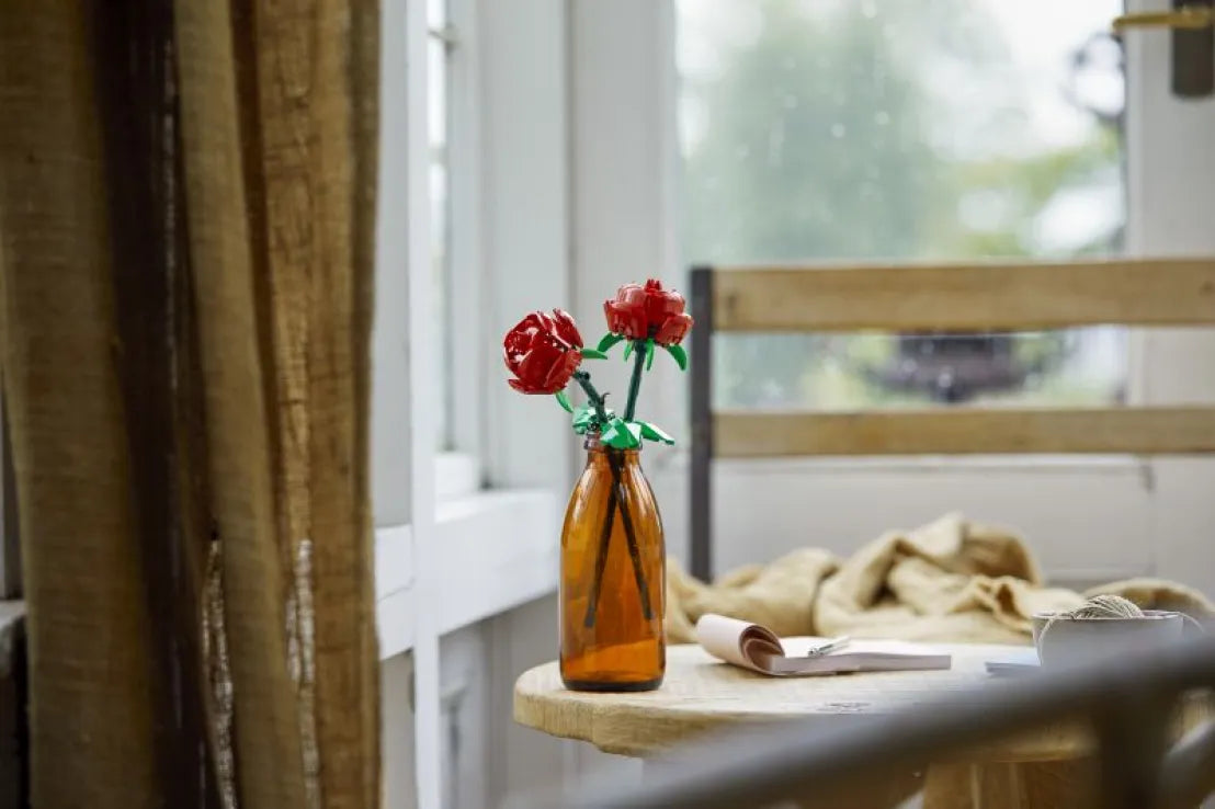 LEGO Botanical Roses (40460) - Fun Planet