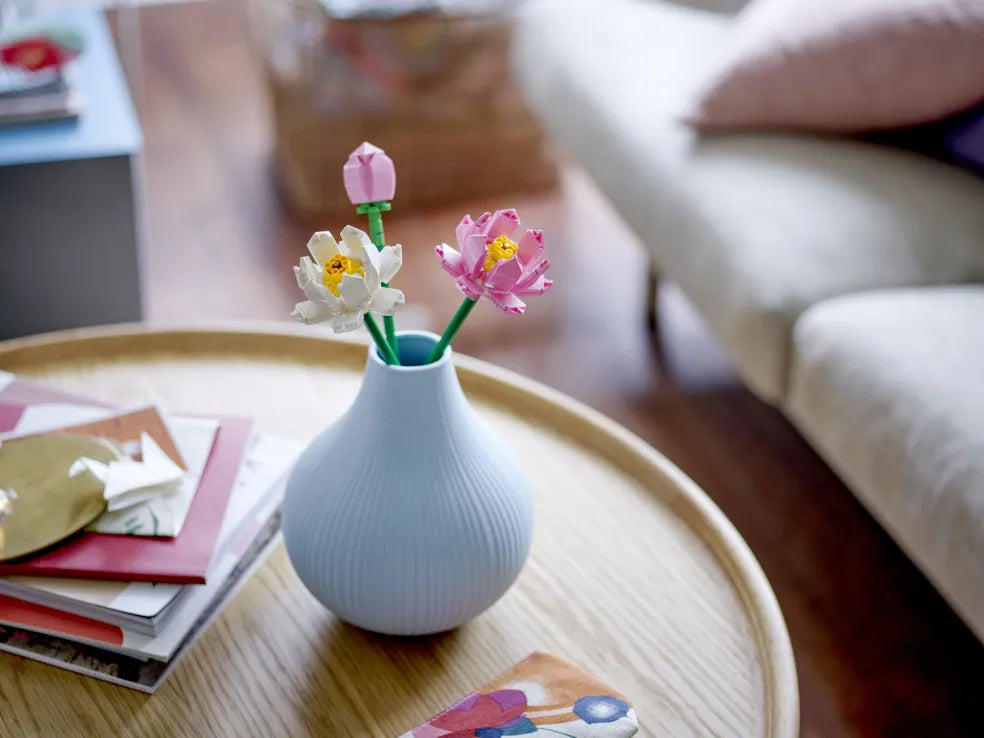 LEGO Botanical Lotus Flowers (40647) - Fun Planet