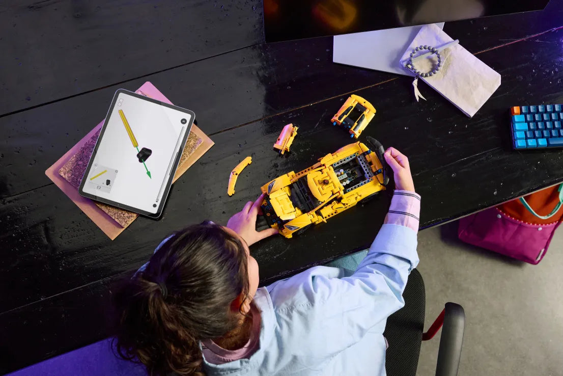 LEGO Technic Chevrolet Corvette Stingray (42205) - Fun Planet