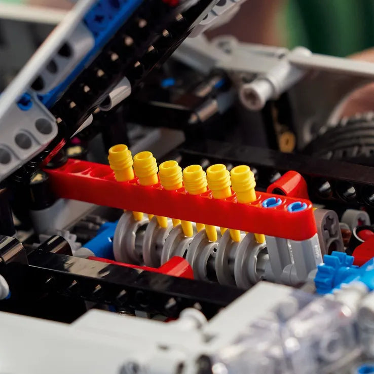 LEGO Technic 2 Fast 2 Furious Nissan Skyline GT-R R34 (42210) - Fun Planet