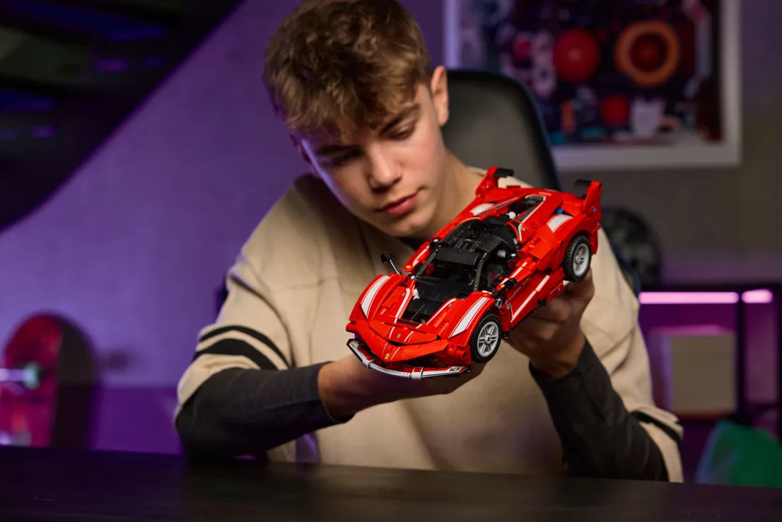 LEGO Technic Ferrari FXX K (42212) - Fun Planet