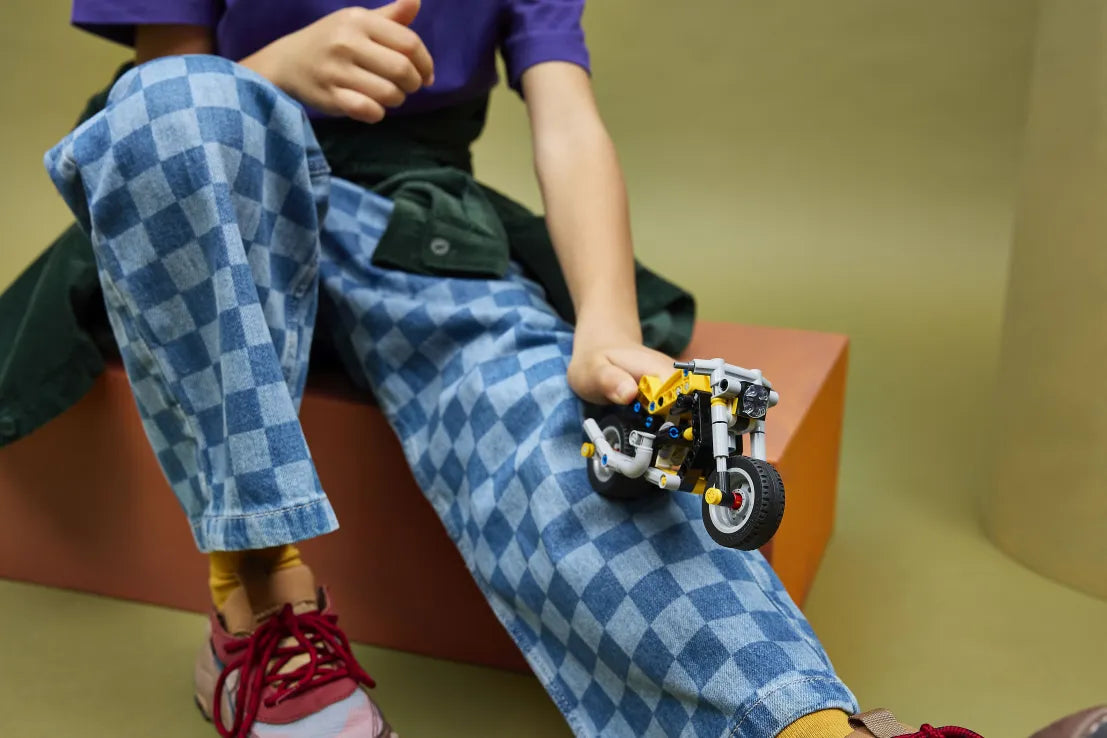 LEGO Technic Yellow Motorcycle (42225) - Fun Planet
