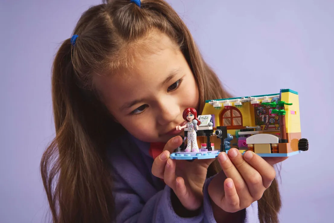 LEGO Friends Paisley's Room (42647) - Fun Planet