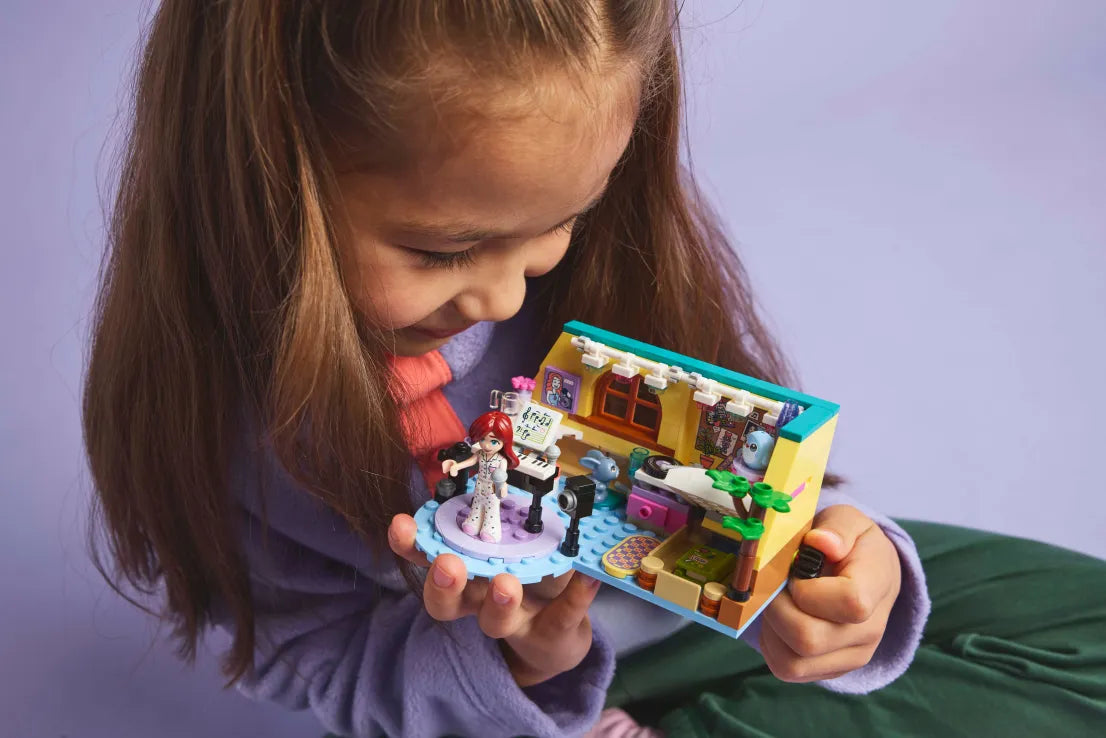 LEGO Friends Paisley's Room (42647) - Fun Planet