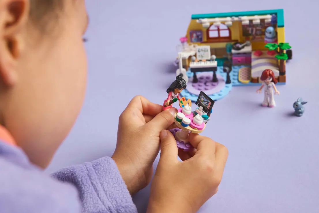 LEGO Friends Paisley's Room (42647) - Fun Planet