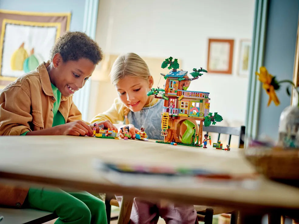 LEGO Friends Friendship Tree House Hangout (42652) - Fun Planet