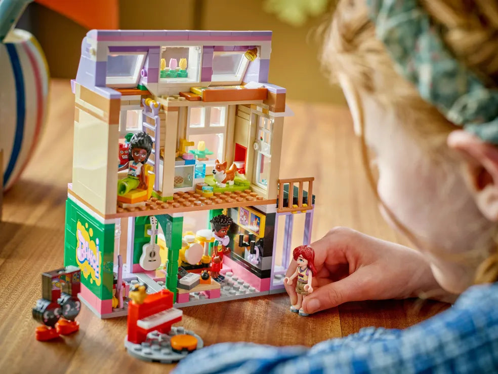 LEGO Friends Music Store & Apartment (42653)