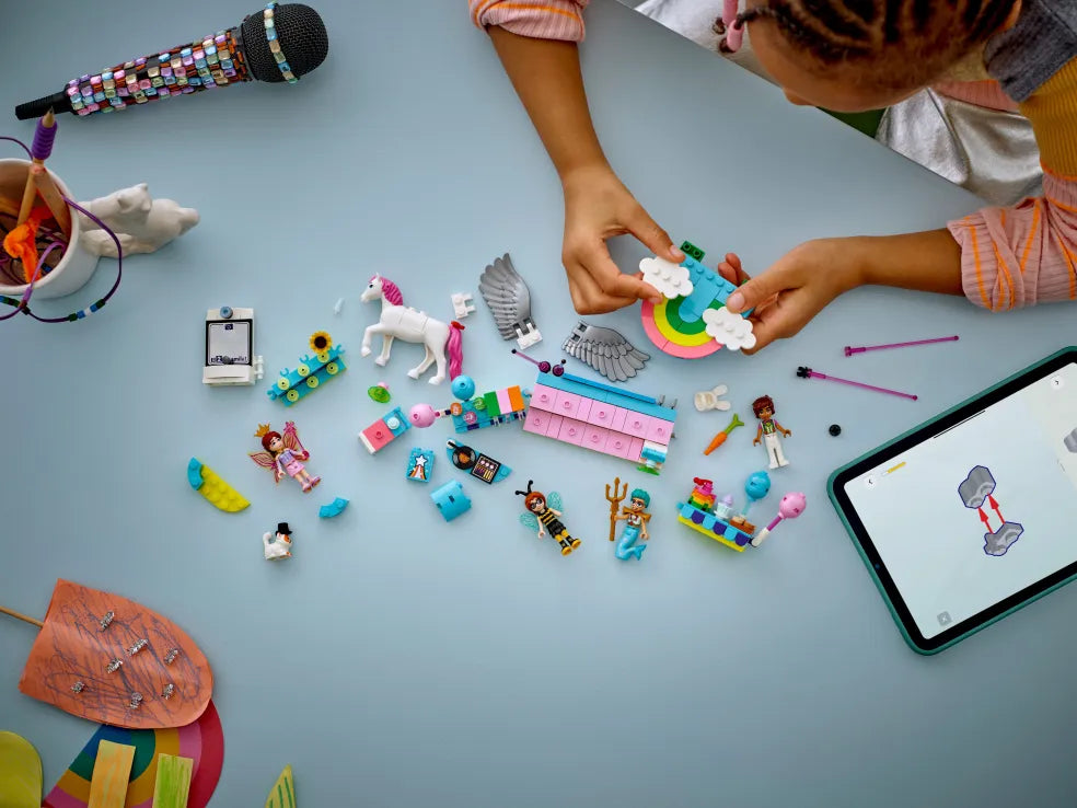 LEGO Friends Costume Party With Unicorn & Fairy (42661)