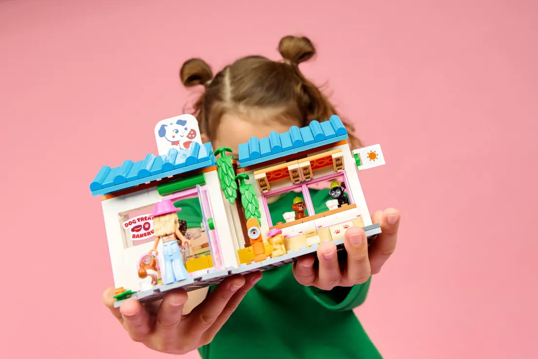 LEGO Friends Pony Ranch &amp; Stable (42654)