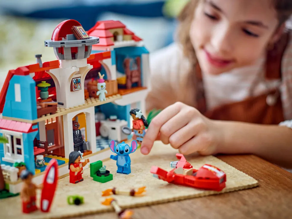 LEGO Disney Lilo & Stitch Beach House (43268)