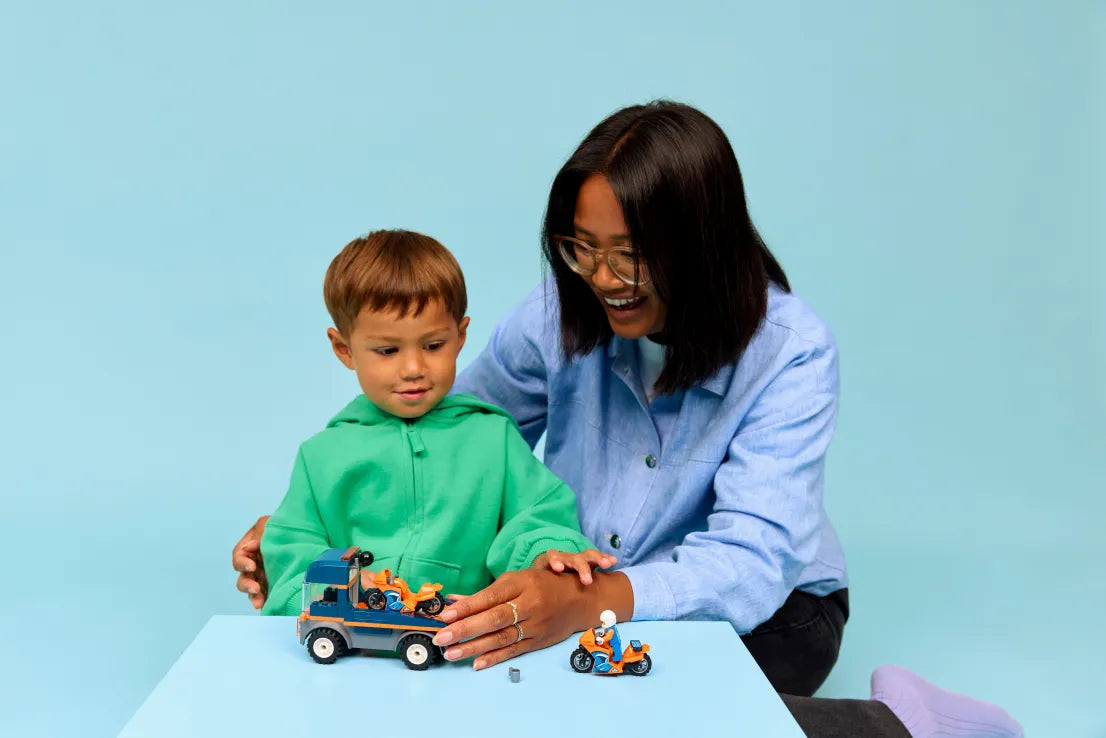 LEGO City Motorcycle Transpoter (60491) - Fun Planet