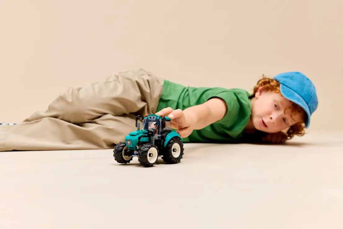 LEGO City Tractor (60498) - Fun Planet