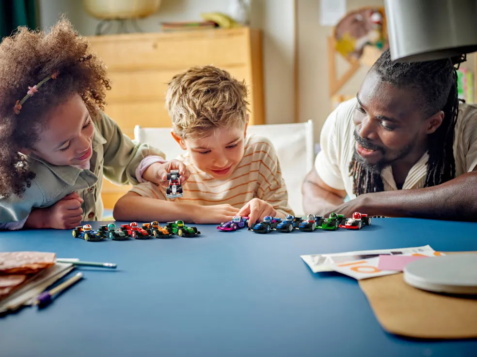 LEGO Minifigures F1 Collectible Race Cars (71049)