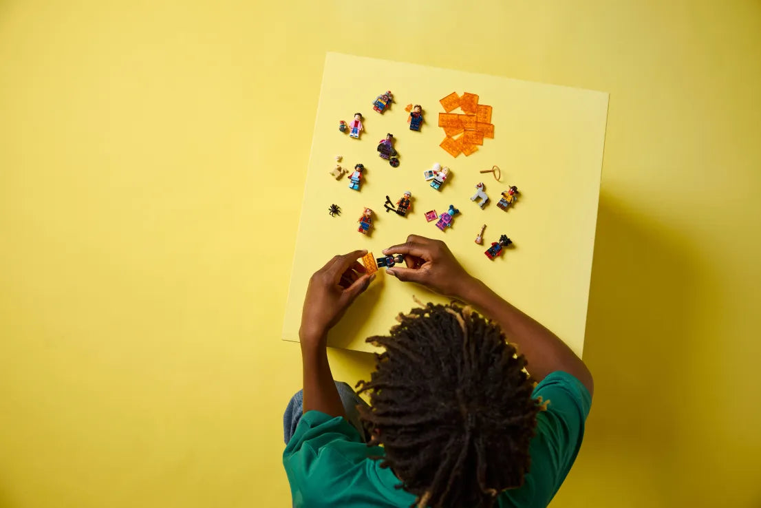 LEGO Minifigures Spider-Man Across The Spider-Verse (71050)