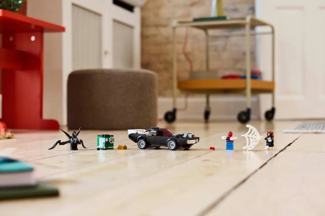 LEGO Super Heroes Marvel Spider-Man vs. Venom Muscle Car (76309) - Fun Planet