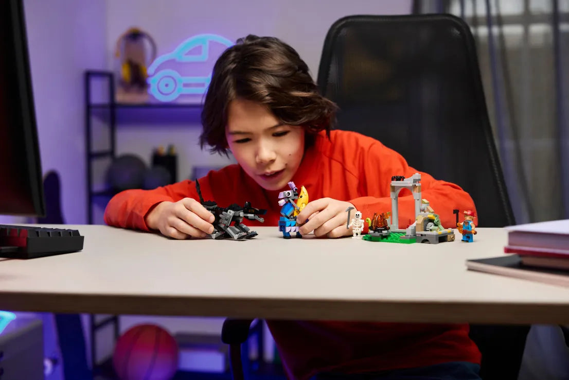 LEGO Fornite Peely & Sparkplug's Camp (77075) - Fun Planet