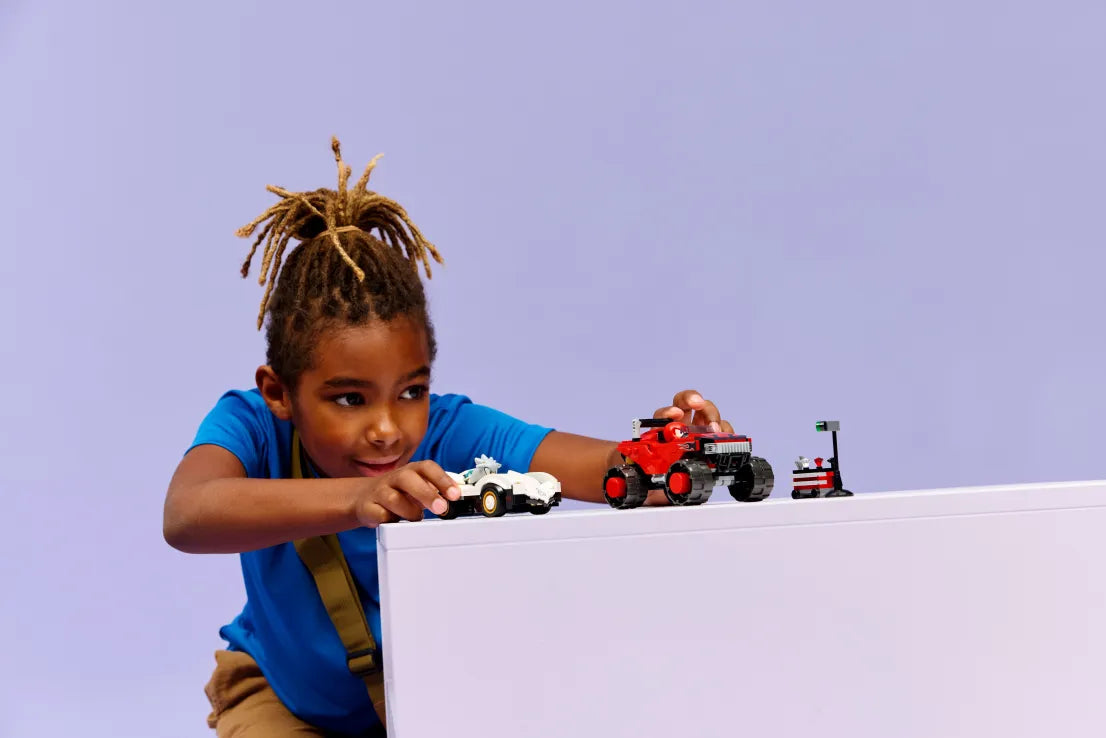 LEGO Sonic The Hedgehog Silver's Car vs. Knuckles' Monster Truck (77118)