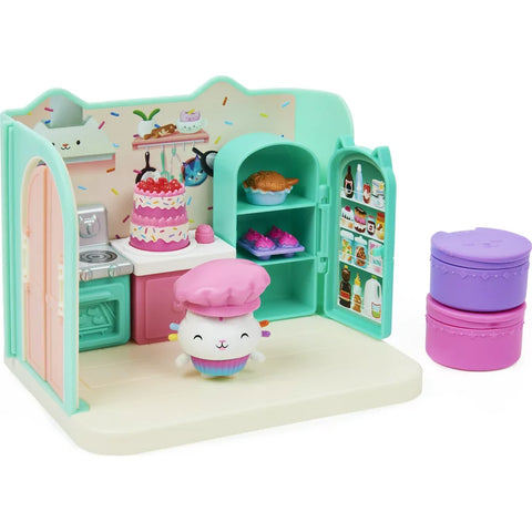 Gabby's Dollhouse: Bakey with 'Cakey' Kitchen Cuisine 'Cakey' Deluxe Room Set (6062035) - Fun Planet