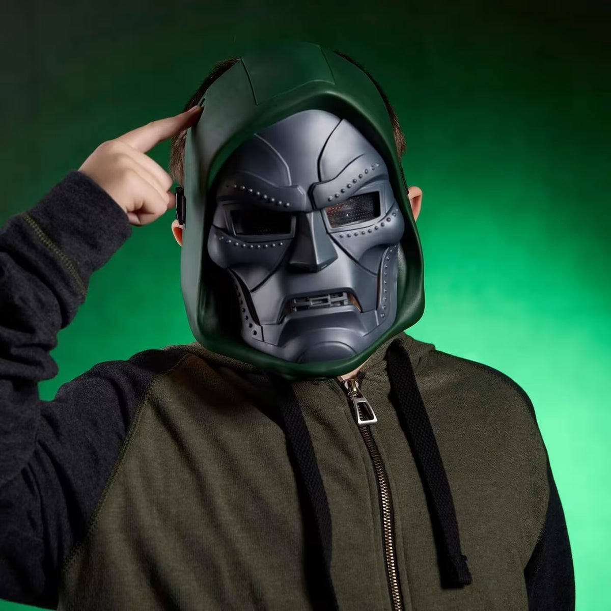 Marvel Avengers Doomsday Doctor Doom Power Surge FX Mask (G2658)