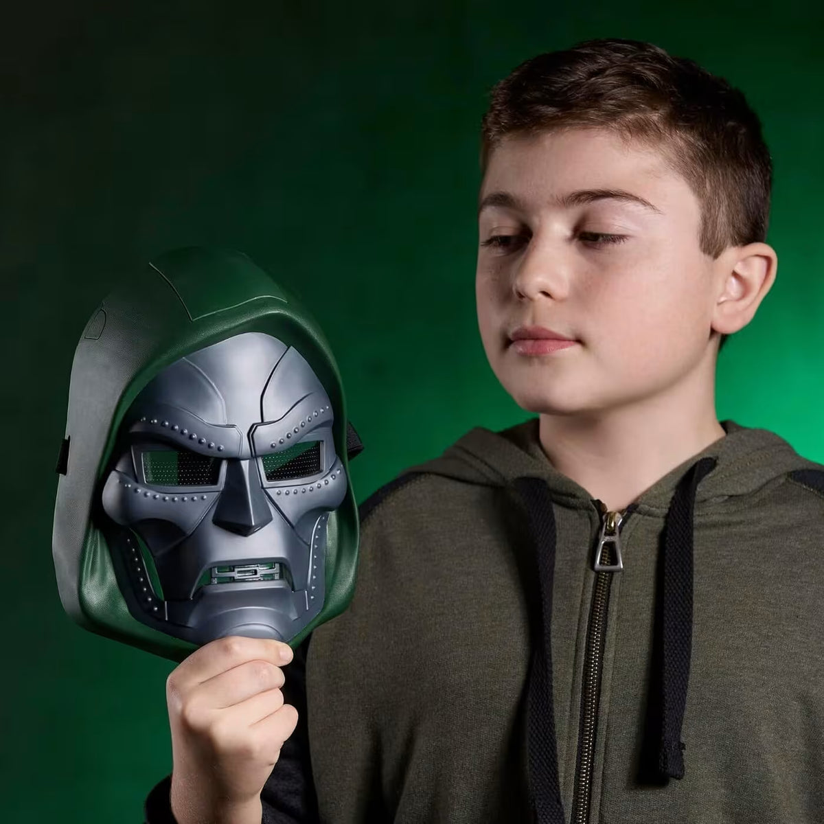 Marvel Avengers Doomsday Doctor Doom Power Surge FX Mask (G2658)