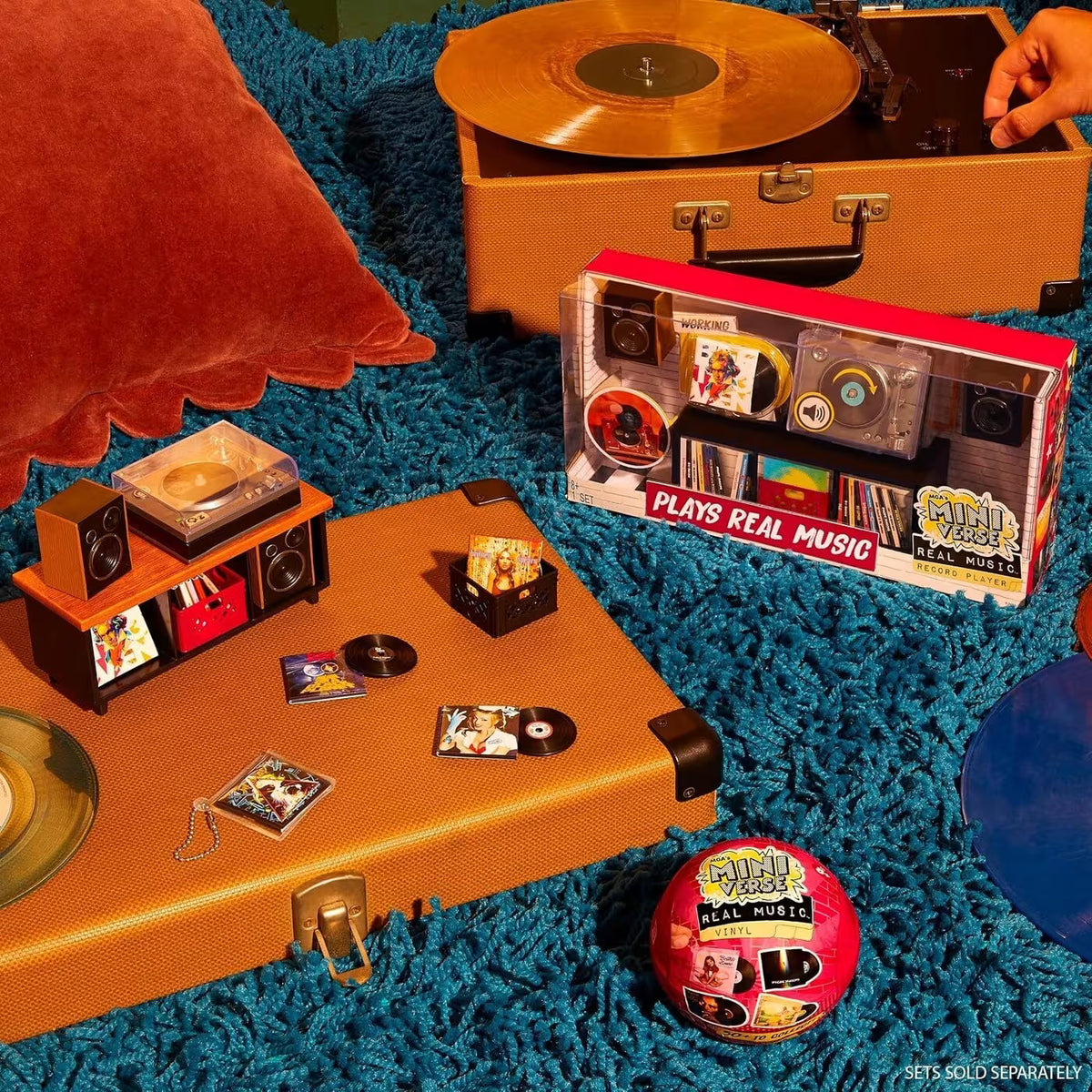 MGA Entertainment MGA's Miniverse Real Music Mini Vinyl Records 4 Playable Mini Records (247906) - Fun Planet