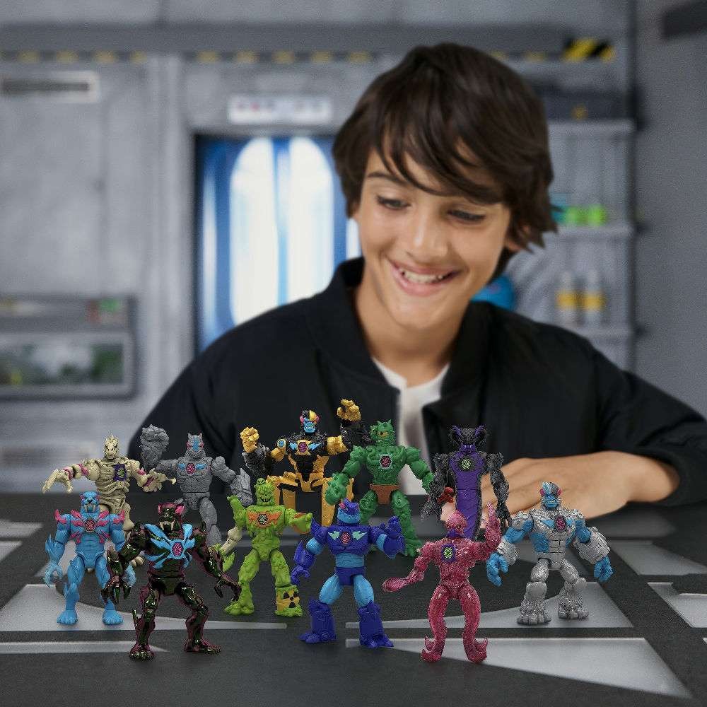 Mr Beast Lab Stretch Figure 10.6cm Iconic Panther (24735)